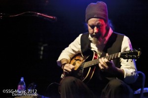 Sir-Richard-Bishop-at-the-Triple-Door-3-22-12-SSG-520x346